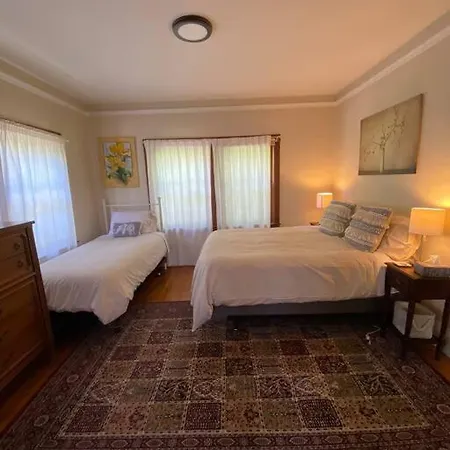 4 Berkeley Furnished Apartment - 2 Beds Laundry And Parking Exterior photo
