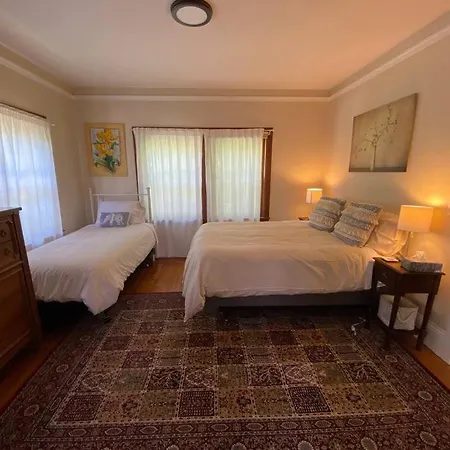 4 Berkeley Furnished Apartment - 2 Beds Laundry And Parking Exterior photo